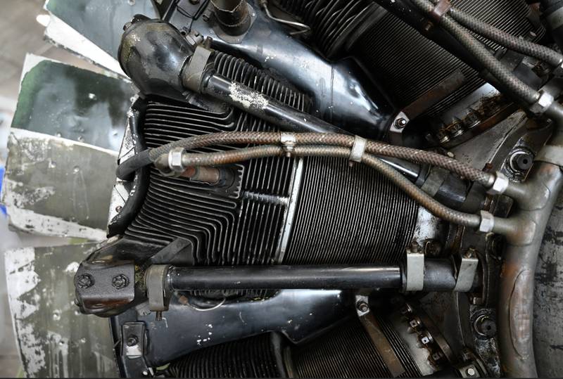 Engine Mount Detail